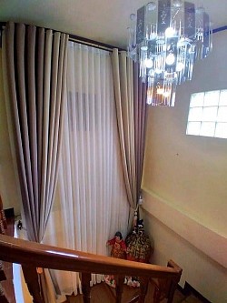 Cathedral window